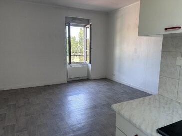 Location appartement MONTFAUCON - Indepimmo, agence immobilière Cholet et Saint Macaire en Mauges