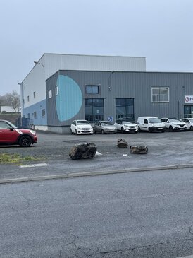 Immobilier d'entreprises  local / bureau CHOLET - Indepimmo, agence immobilière Cholet et Saint Macaire en Mauges